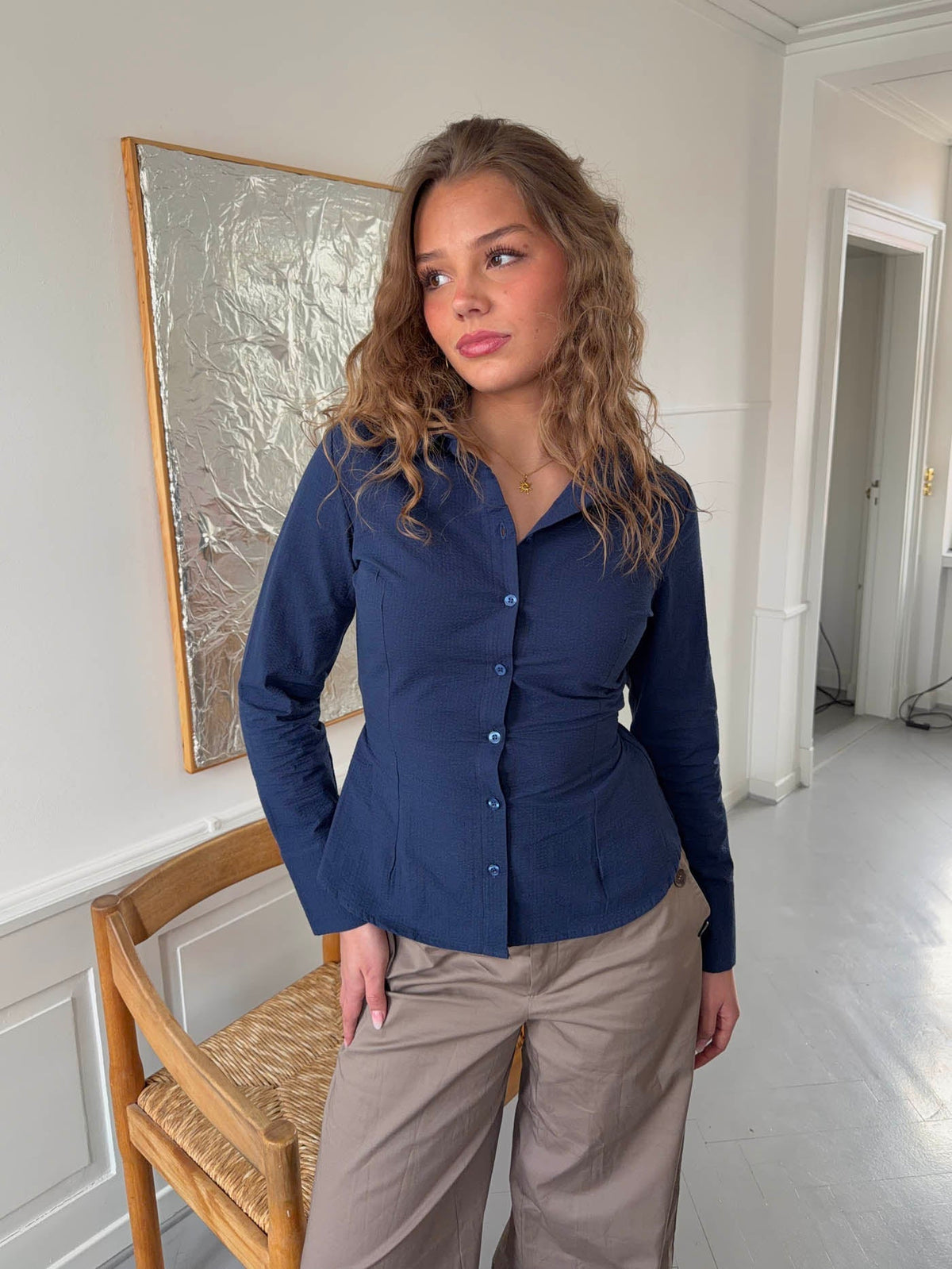 Alberte fitted shirt – Navy