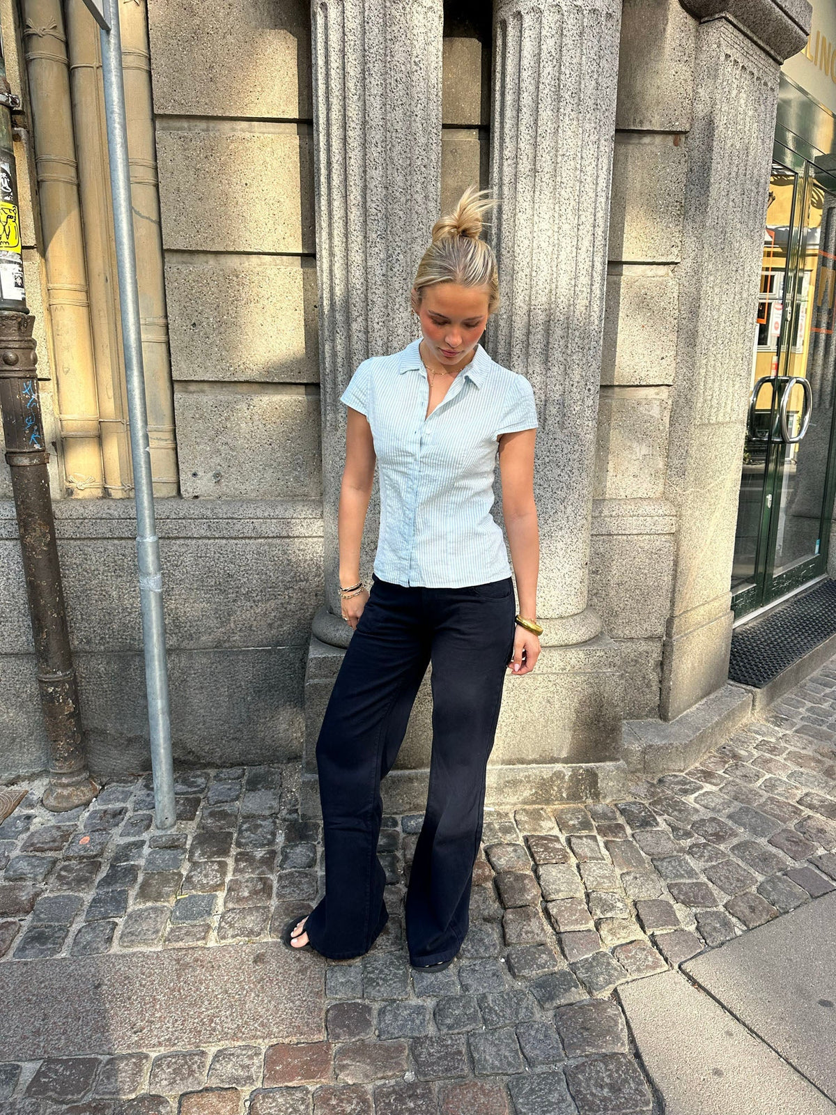 Josephine fitted shirt with short sleeves - Light blue/white