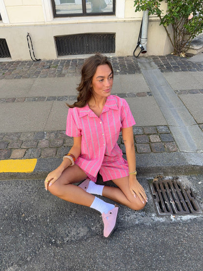 Luliana short sleeved shirt with stripes – Pink/white/black
