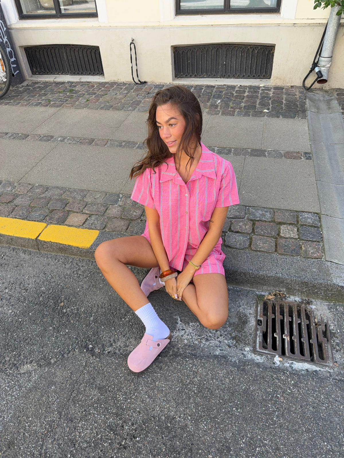 Luliana short sleeved shirt with stripes – Pink/white/black