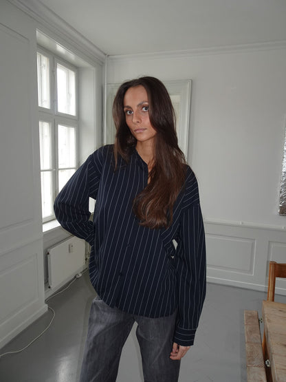 Miki striped shirt with open back - Navy