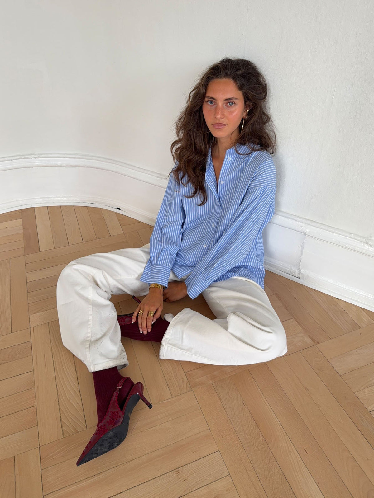 Vicka striped shirt with open back - Light blue/white
