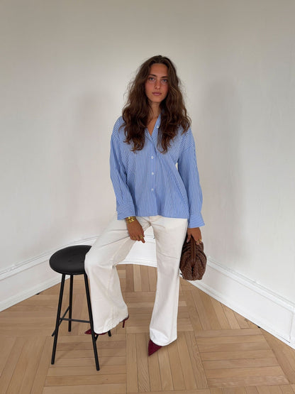 Vicka striped shirt with open back - Light blue/white