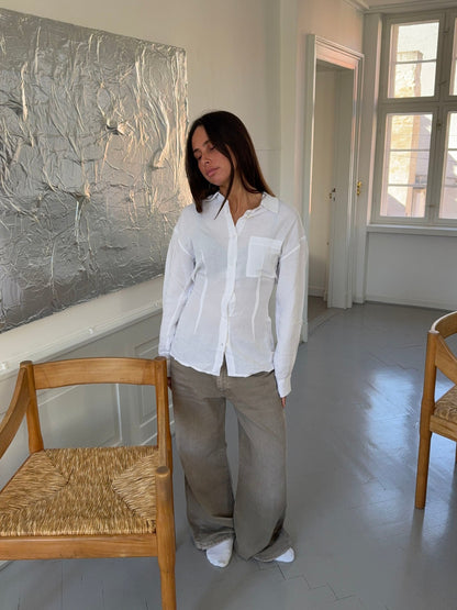 Jannie shirt with open back - White